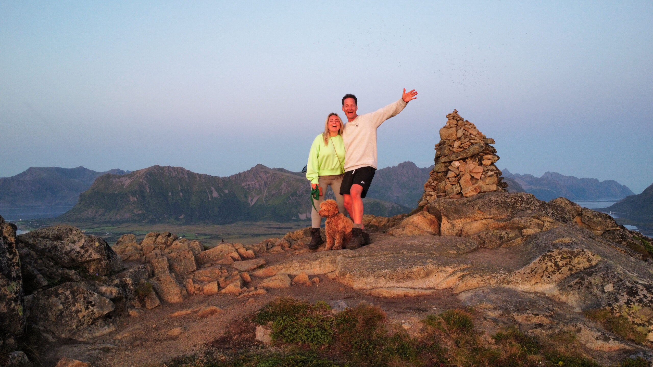 Vanlife Fever at the Lofoten during a beautiful sunset hike